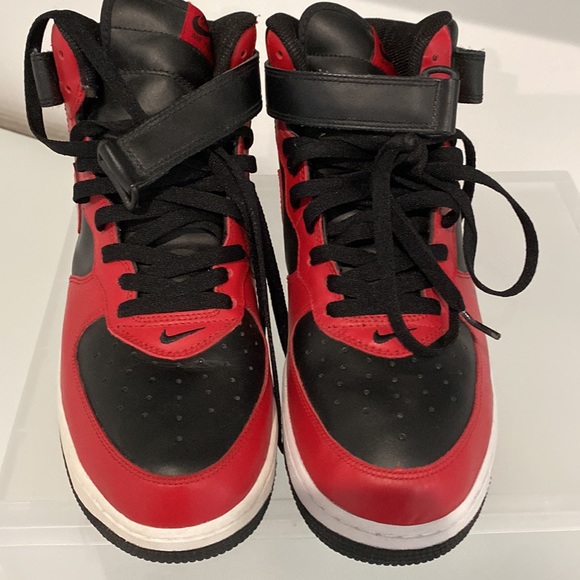 Nike AF 1 Reverse Reds - Picture 4 of 5